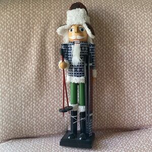 Skiing Nutcracker